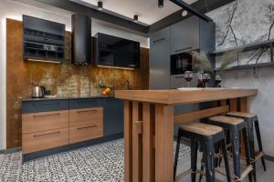 Trendy Gdynia Downtown Apartment for 4 Guests by Renters