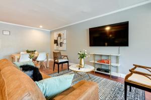 Toledo Vacation Rental about 5 Mi to Downtown!