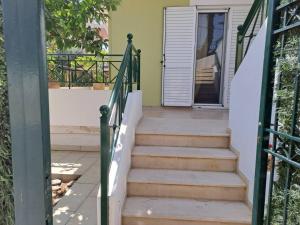 Dimitris place near Athens airport