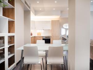 Lake Drive Rooms&Apartments