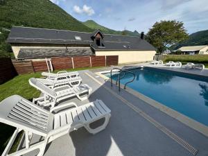 Appartements Appartement T3 avec jardin et piscine - Luz Saint Sauveur, Val de Roland : photos des chambres