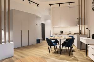 Modern Apartment with Air Conditioning, Old Town & Vistula River