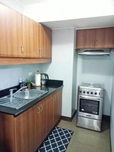 1BR Condo at Montecito Newport City Residential Resort across NAIA and Marriott Hotel
