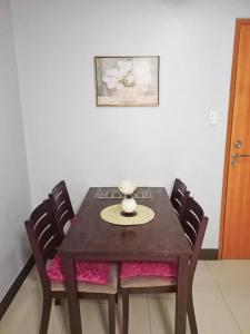 1BR Condo at Montecito Newport City Residential Resort across NAIA and Marriott Hotel