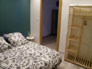 Appartements Appartement T2 Montbazens : Appartement 1 Chambre
