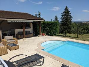 Maisons de vacances Clos du Chateau - Large House with Private Pool and Valley View : photos des chambres