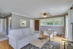 Charlottesville Cottage in Baileys Retreat
