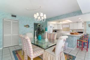 2096 Beachfront 3Bdrm Condo Free Beach Setup