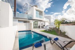 obrázek - Villa Prol24,brand New 2bdr Protaras Villa with Pool,close to Fig Tree Bay Beach