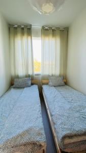 An apartment in which a room is rented out Jörfabakki 109 Reykjavík