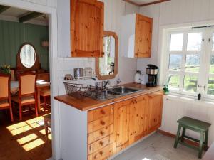 Holiday Home Sjøhytta by Interhome