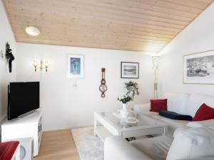 Holiday Home Yvette - 150m from the sea by Interhome