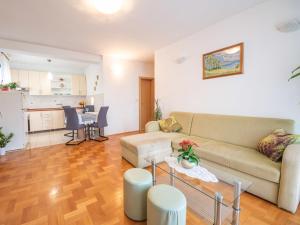 Apartment Ivana by Interhome 