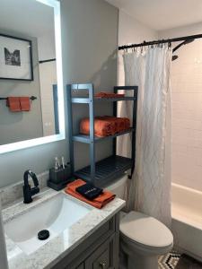 Grand Oaks Retreat in the Heights