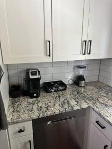 Grand Oaks Retreat in the Heights