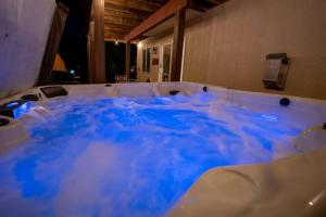 Bear Creek Lodge - Spa - Fire Table - 3min to Trails