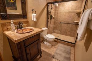 Bear Creek Lodge - Spa - Fire Table - 3min to Trails