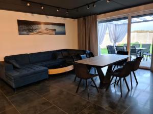 WHY IŁAWA - WILLE z basenem NAD JEZIOREM