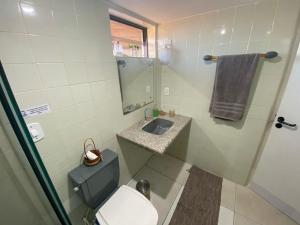 Praia de Ponta Verde em frente ao Trópico Hotel com garagem, Wi-fi, lavadora - Apto703