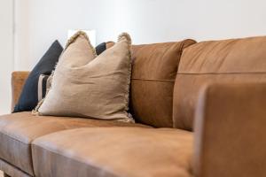 Black Oak at Brompton – Contemporary Parkside Stay
