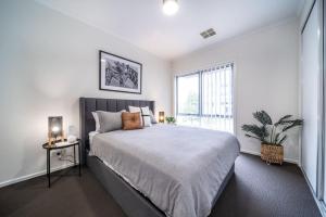 Black Oak at Brompton – Contemporary Parkside Stay