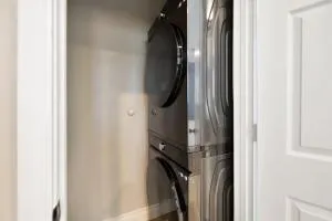 Stylish 3 Bedroom With Tons of Games and 85 Inch TV - دير بارك