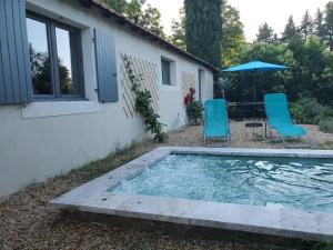 Maisons de vacances En campagne, proche de L'Isle-sur-la-Sorgue : photos des chambres