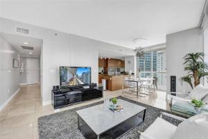 Waterfront Luxury Apartment 2 Bedrooms IconBrickell