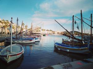 T 2 à 5 mn à pied de la mer