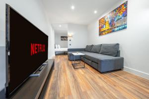 5 - West London Brand New Loft