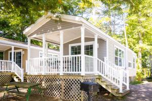 Two-Bedroom House room in Point Sebago Resort