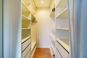 Appartements Charmant 2 chambres renove avec balcon-Oullins : photos des chambres