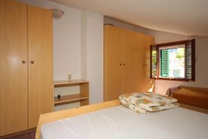 Apartments by the sea Unesic - Unije, Losinj - 8044