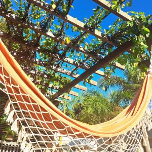 Casa com piscina e muita tranquilidade