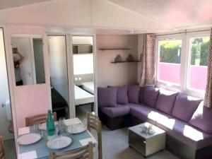 Maisons de vacances Bungalow de 3 chambres avec piscine partagee et terrasse a Vias a 1 km de la plage : photos des chambres