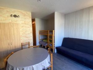 Appartements Studio Montgenevre, 1 piece, 4 personnes - FR-1-445-195 : photos des chambres