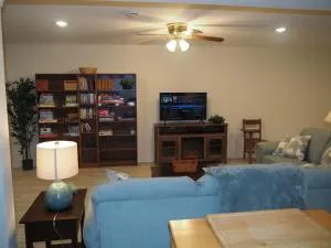 New! The Blessing - A Cute And Cozy Apartment! - Beulah