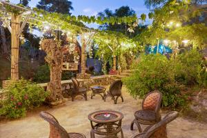 Onongs Homestay & Cafe