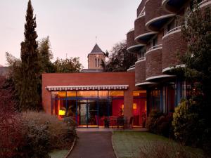 Hotels Grand Hotel de Solesmes : photos des chambres