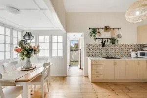 Cherry Tree Cottage! CBD Magic! - Finnie