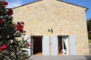 Gîte LES PINS climatisé piscine jardin parking