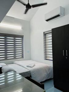 Saaketh Holiday Home(2)