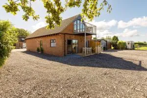 The Stables - Hambrook