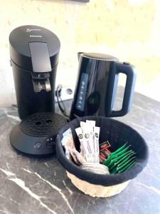 Appartements Hypercentre - FREE Parking - clim - wifi - netflix : photos des chambres