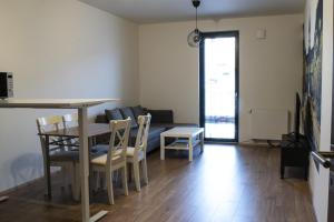 Central Prague Vítkov - free parking