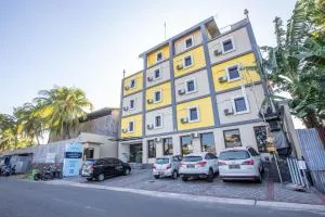 Liberta Home Seririt Bali - 罗威那