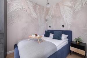 Beautiful Steam Park Apartment with Parking Old Town Cracow by Noclegi Renters