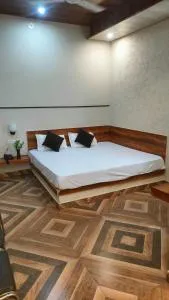 Hotel High Society - Nānta