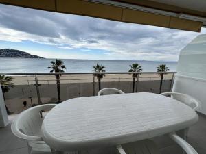 FRONT DE MER 23