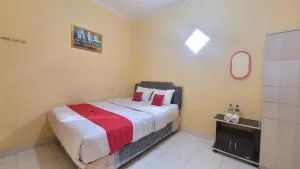 RedDoorz Syariah At Endrayanti Inn RSUD Yogyakarta - Timuran